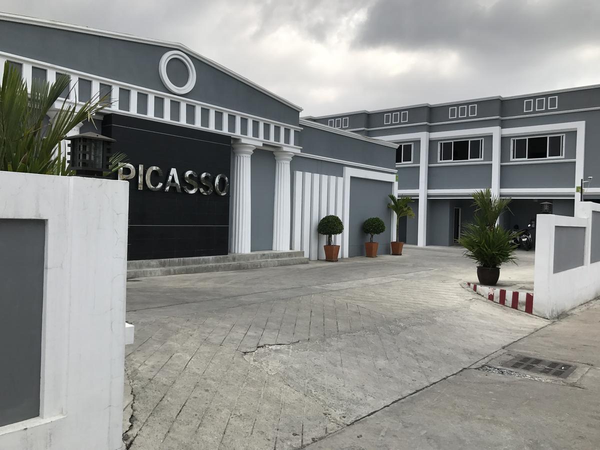 Picasso Motel Pattaya Eksteriør bilde
